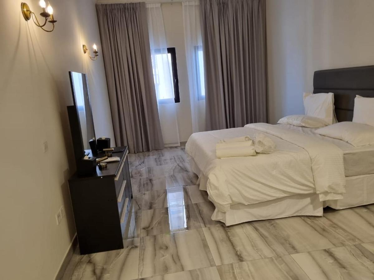 Grand Stay Holiday Homes Al Jaddaf Дубай Екстериор снимка
